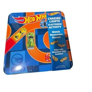 Hot Wheels Chasing Lights Electronic Activity Tin
New SEALED, choco chip